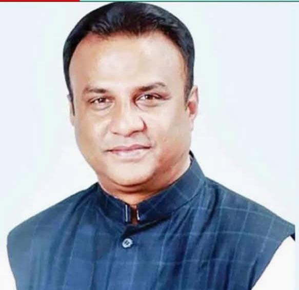 সাবেক এমপি শাহীন চাকলাদার ও তার স্ত্রীর বিরুদ্ধে মামলা।